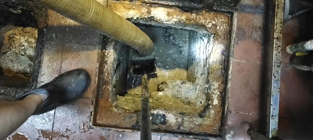 金山屯化油池清理-污水池清掏